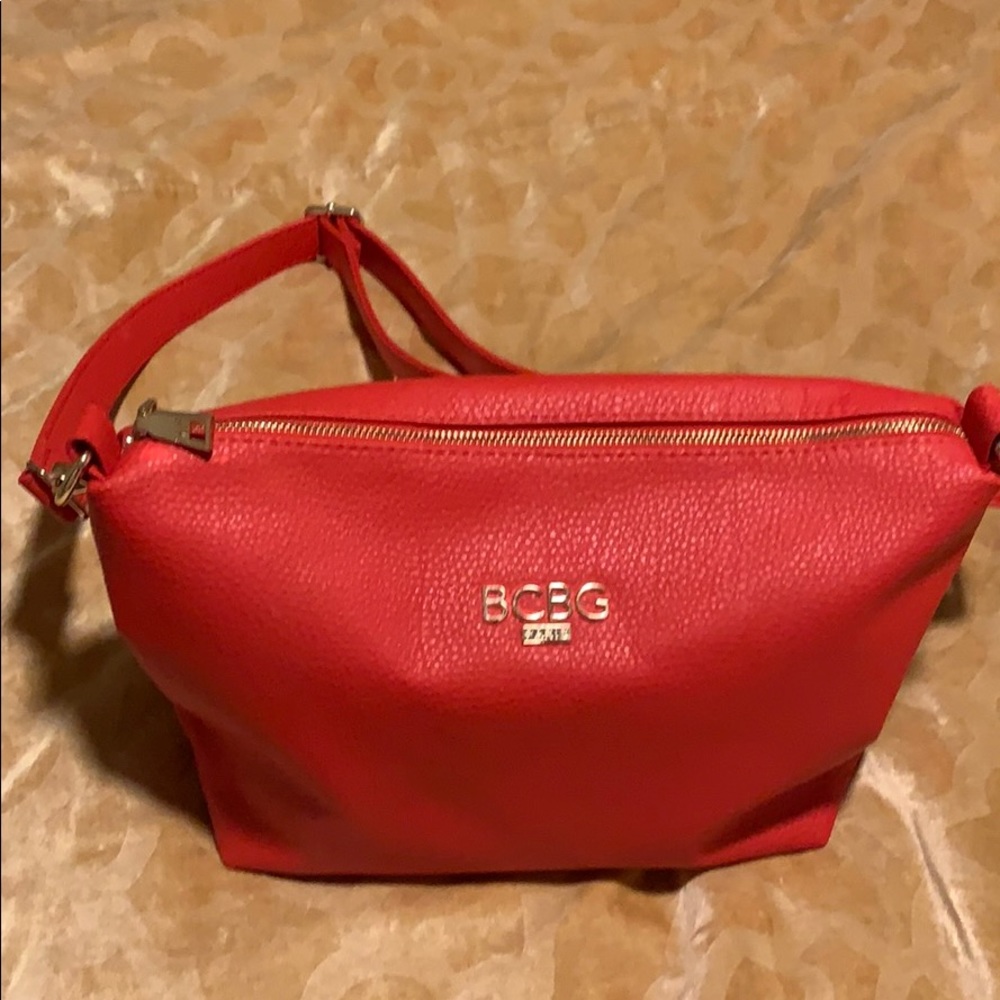 BCBG Paris Red/Gold Leather Cross Body Bag - Picture 2 of 4